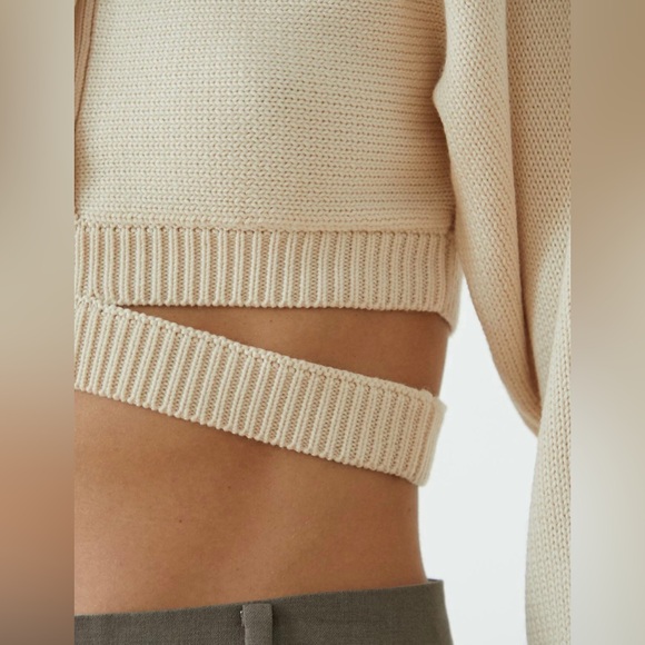 Pixie Market Cruz Beige Crop Cardigan Cream Retails $119 - Picture 2 of 8